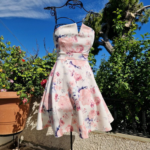 Floral strapless dress like new, Blue Vanilla, size Small