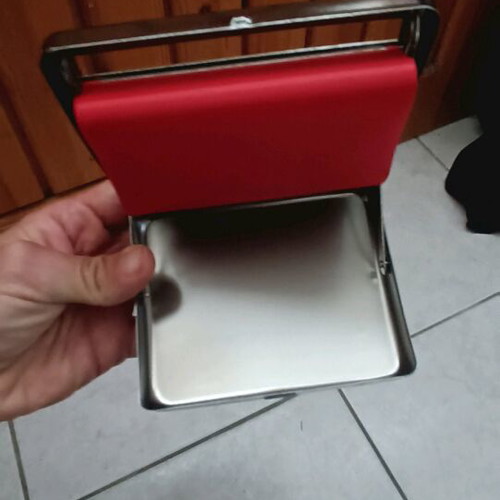 Raw rolling box new for hand-rolled cigarettes