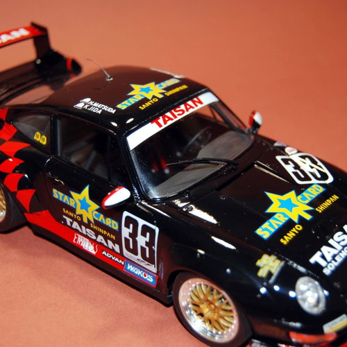 Plastic model Porsche Taisan 1/24 new