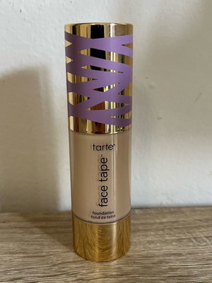 Tarte Face Tape Foundation 8s Porcelain Sand μεταχειρισμένο, γεμάτο κατά 70%