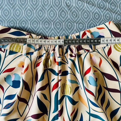 Chaton pants like new, size Large