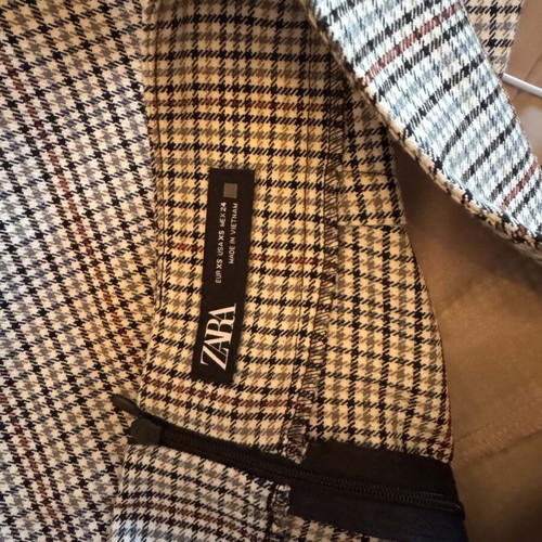 Zara checked jacket and skirt set like new, size XS