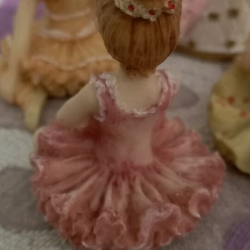 Decorative plaster ballerinas new, set of 4 pieces