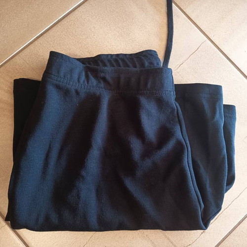 Stradivarius black sports shorts new, size L