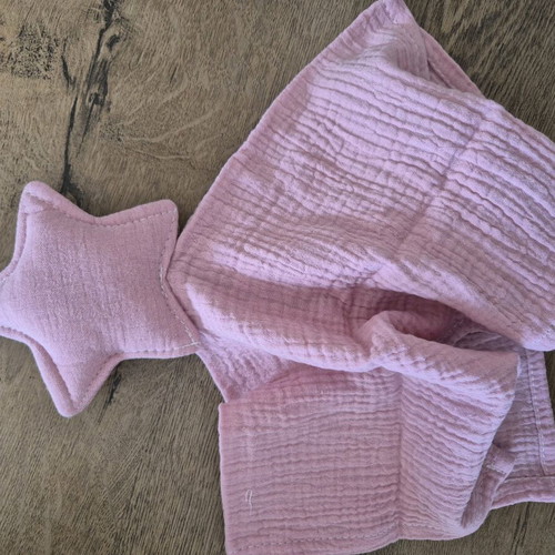 Comfort blanket pink star new