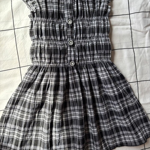 Checked girls dress like new, sizes XS/S, black and white