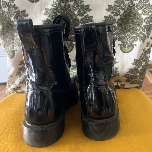 Dr. Martens patent leather boots used, size 38, black
