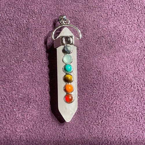 Quartz pendant 7 chakras