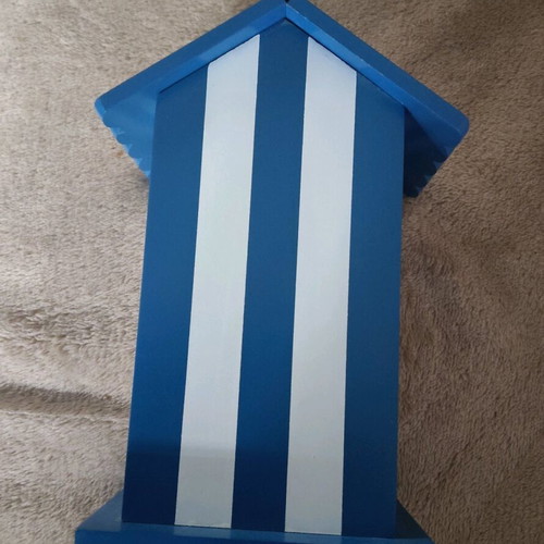 Decorative wooden beach hut like new, 17.3cm blue white