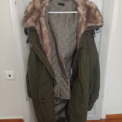 Benetton women's parka jacket like new, khaki with hood and lining
