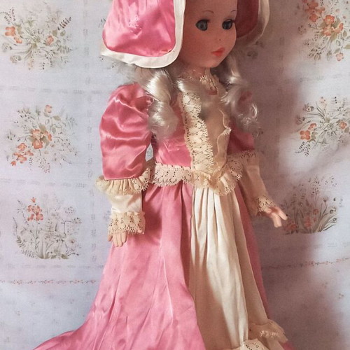 Vintage Furga Victorian Era Doll 56cm used, Sears Exclusive