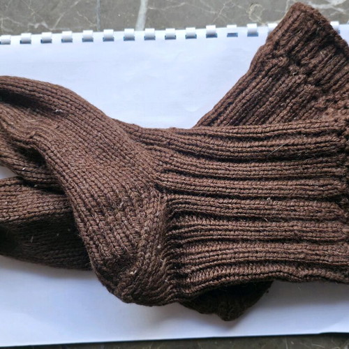 Handmade wool socks brown, size 36-37, new
