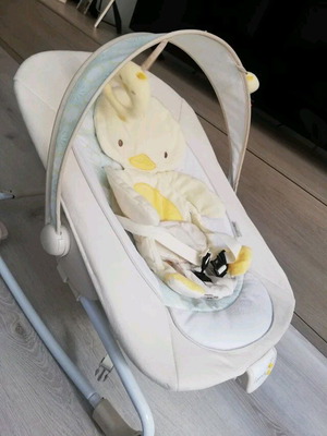 Ingenuity bouncer like new with vibration and music mechanism
