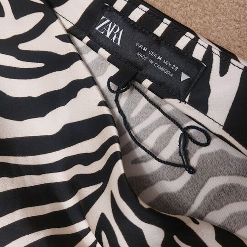 Zara satin midi skirt new with zebra print, size M