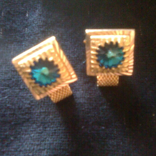 Earrings like new