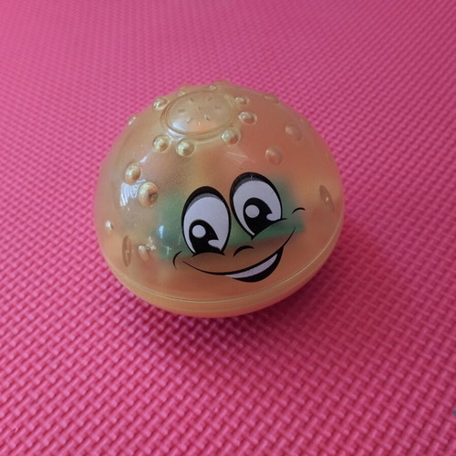 Bath fountain toy from Jumbo used, battery operated