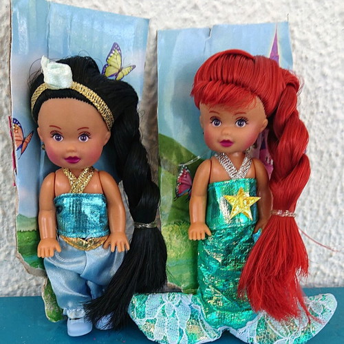 Set of vintage Disney dolls Jasmine and Ariel new