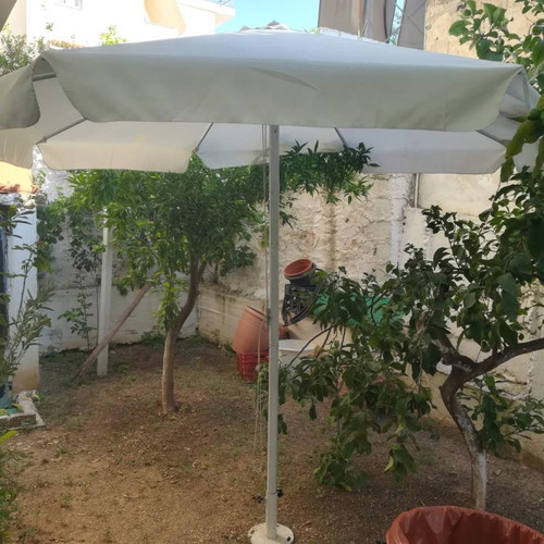 Umbrella used with aluminum pole and base, 2.9m diameter