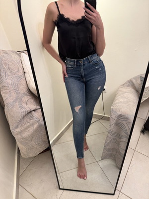 Stradivarius Skinny Jeans Size 34 Like New Blue