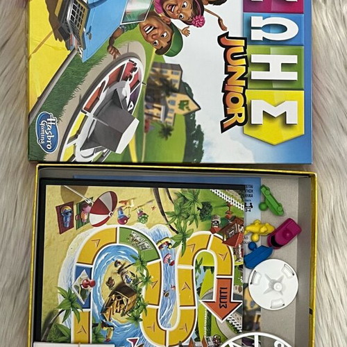 Hasbro Game of Life Junior board game like new