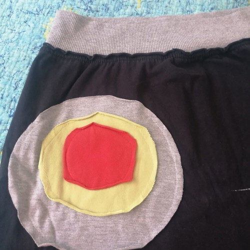 Heel skirt size M used, black with small print