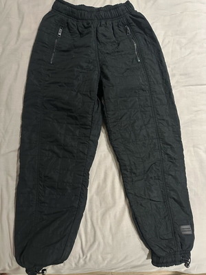 Black Demin παντελόνι Bershka μαύρο, σαν καινούργιο, μέγεθος S