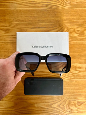 Kaleos sunglasses like new, black