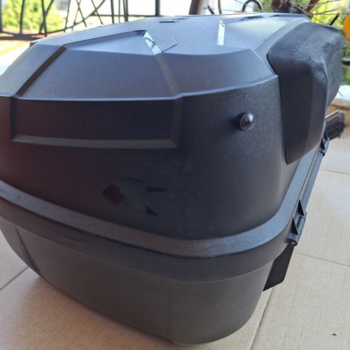 Kappa 43 motorcycle top case used with key and mounting base