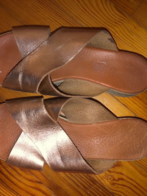 Women's sandal used pink gold leather size 39