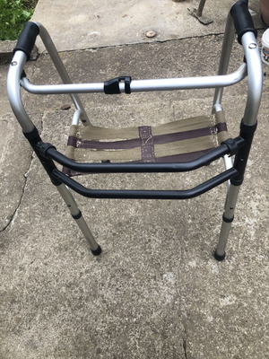 Walker with Seat used, Comfortable