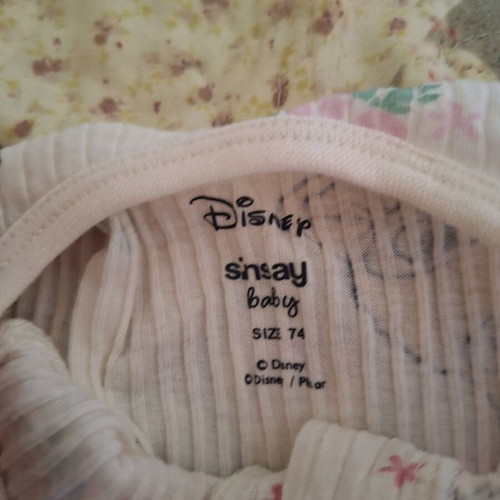 Summer romper for newborn with Disney Lion King print, size 6-9 months