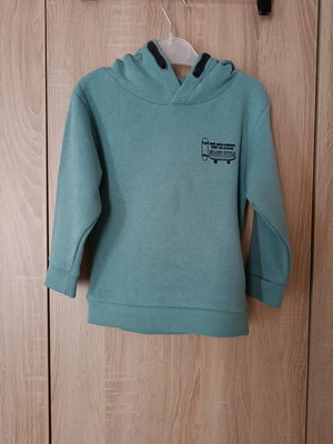 Orchestra boy's sweatshirt with hood like new, size 104 cm, light green
