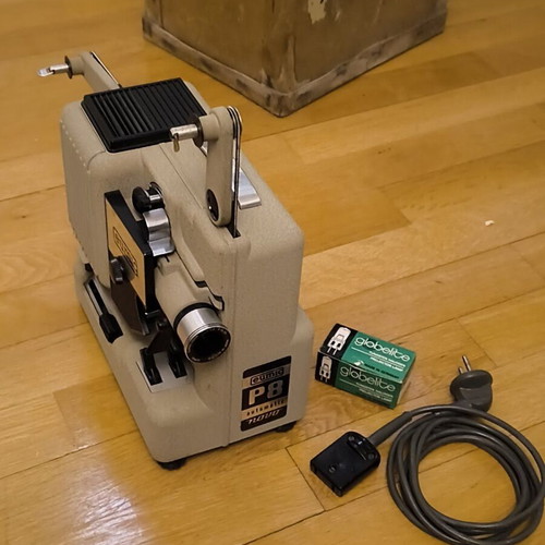 Eumig P8 automatic novo projector used, vintage 8mm film