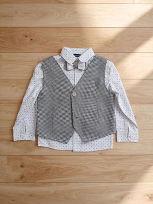 Guy Laroche christening set for 18 months, new