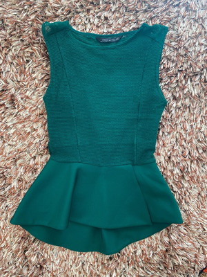 Peplum top Zara XS πράσινο σαν καινούργιο