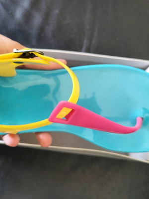 Summer slippers like new, size 39, colorful, rubber