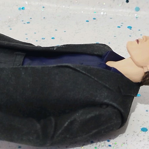 Twilight Eclipse Edward Cullen and Bella Swan action figures like new