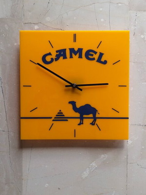 Стенно часовник Camel като нов, колекционерски винтидж 1980-1990