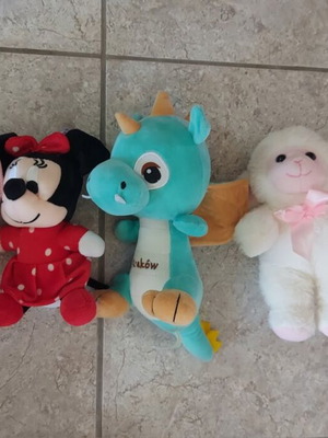 Stuffed dolls like new