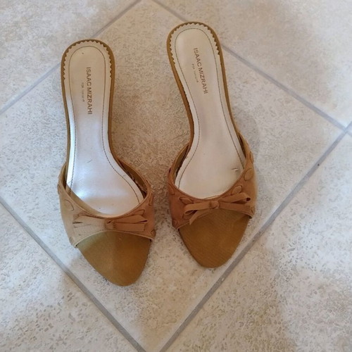 Isaac Mizrahi for Target beige platform sandals, size 37