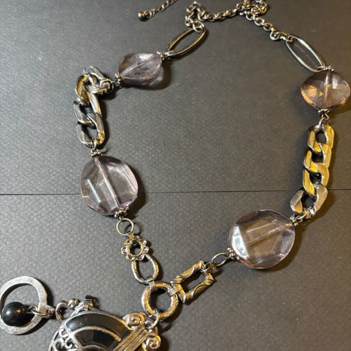Metal necklace new, vintage style, gun metal color