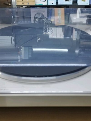 Denon DP300F turntable used