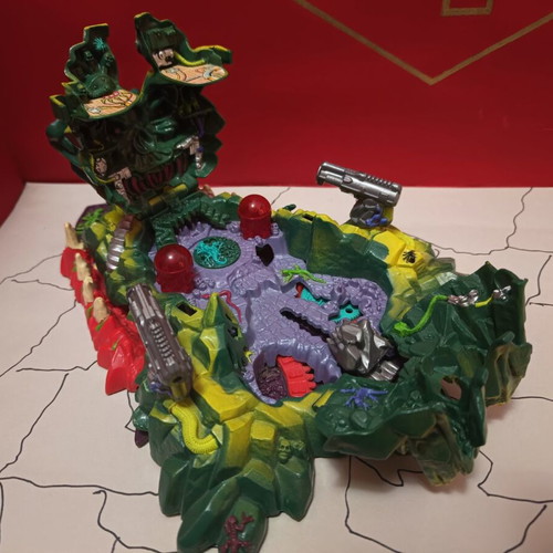 Mighty Max Storms Dragon Island like new