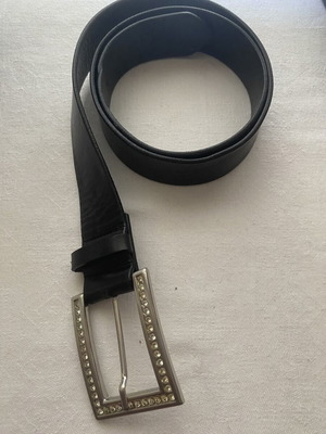 Leather belt Saddler with decorative crystal buckle like new, black
