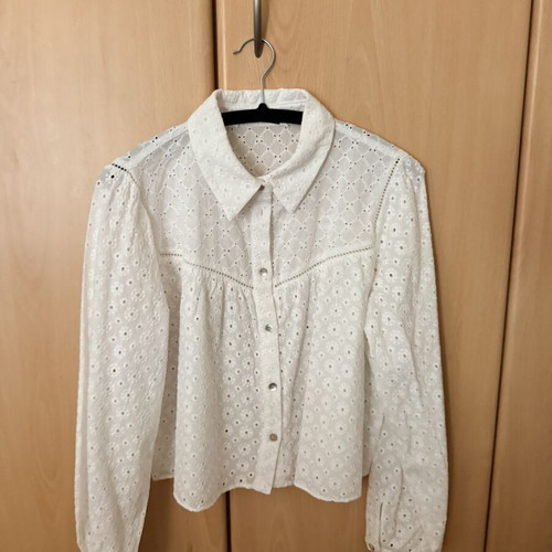Zara white romantic shirt like new, slim fit