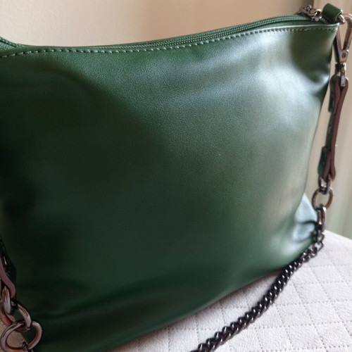 Axel shoulder bag medium size like new, green