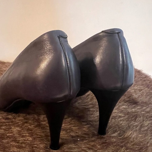 Gianna Kazakou blue heels like new, size 40