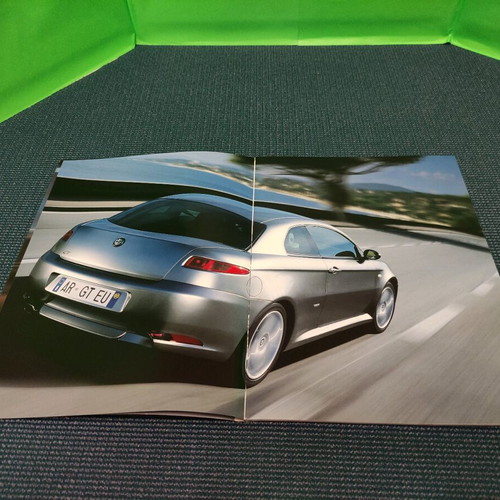 Alfa Romeo GT official illustrated brochure like new