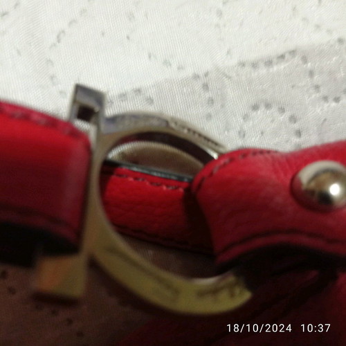 Salvatore Ferragamo red shoulder bag like new vintage authentic Italian