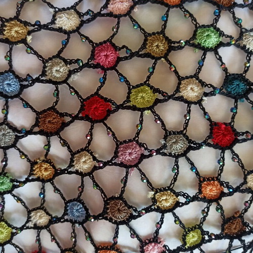 Scarf new, viscose and silk yarn with colorful motifs